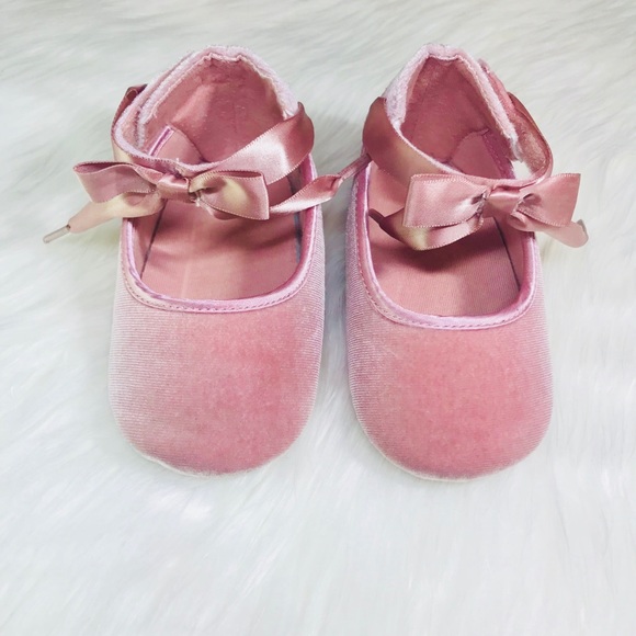 Aldo Other - Baby Girl’s Pink Velvet Shoes!